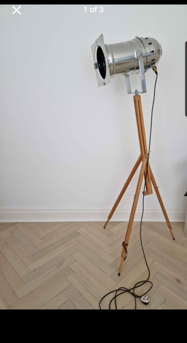 Tripod floor lamp spotlight - tripod,